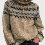 Pleteni Džemper s Okruglim Izrezom
